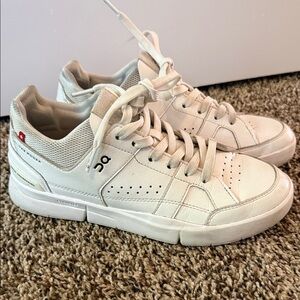 On Running Men's White The Roger Sneakers